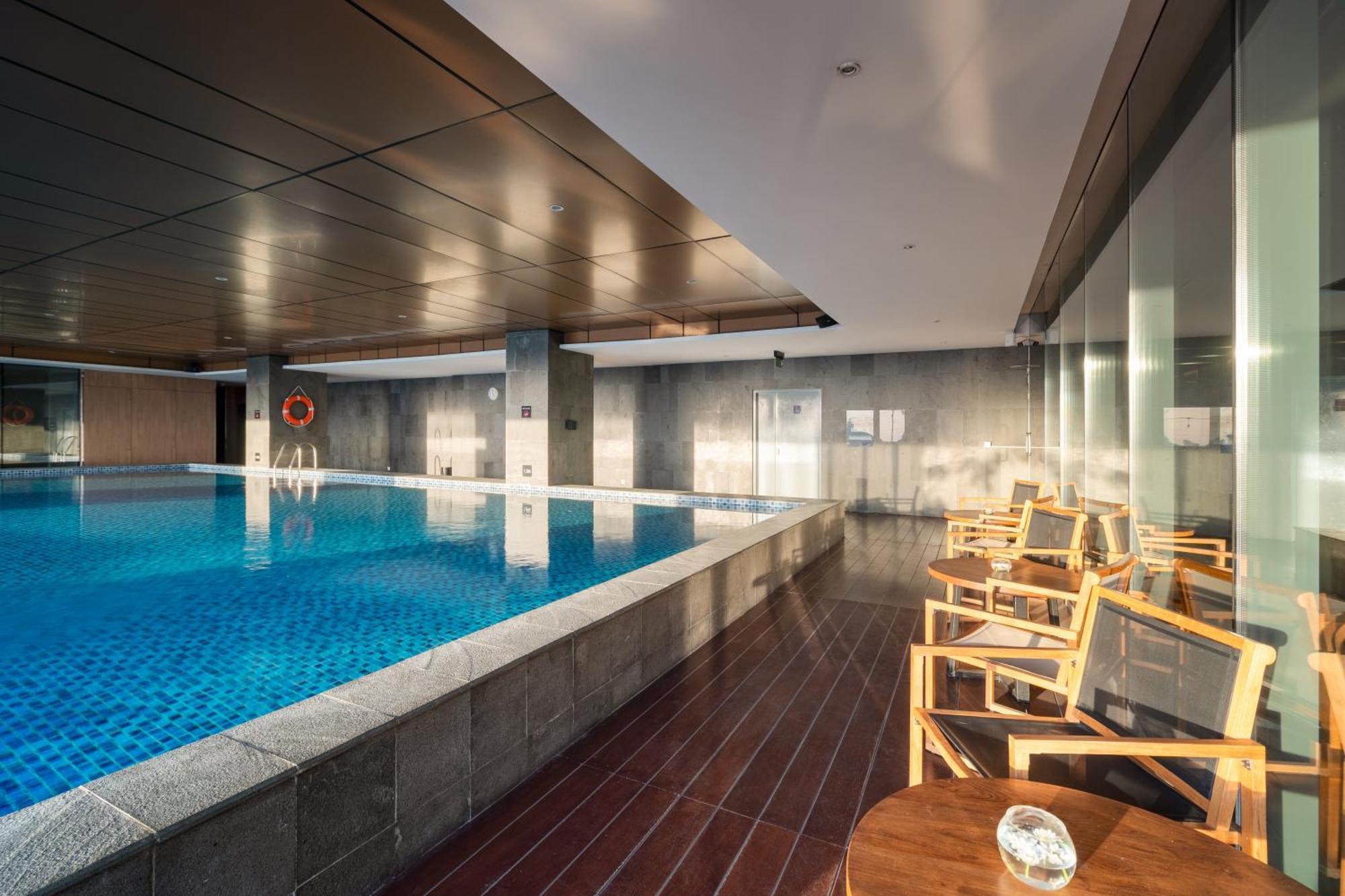 Oakwood Hotel & Residence Surabaja Zewnętrze zdjęcie